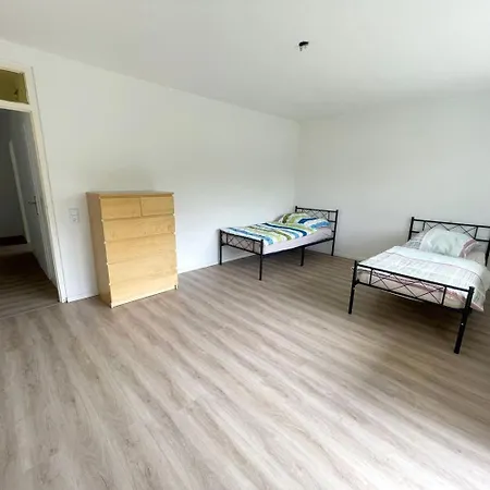 公寓 Geraeumiges Mit Balkon In 勒沃库森